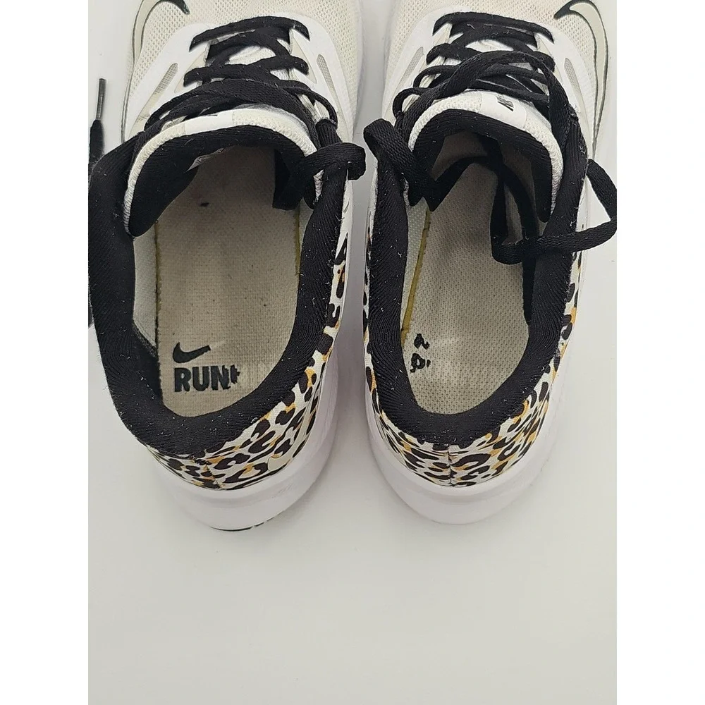 Nike Quest 3 Premium Womens 9.5 White Leopard Animal Print Running Shoes